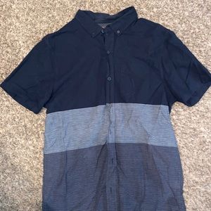 Fission dress shirt, Mens medium✨ Good condition, smoke free home!